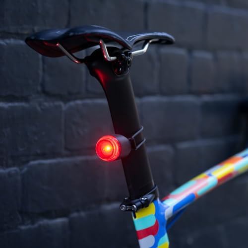 Plug black 10 lumen rear taillight — photo 4